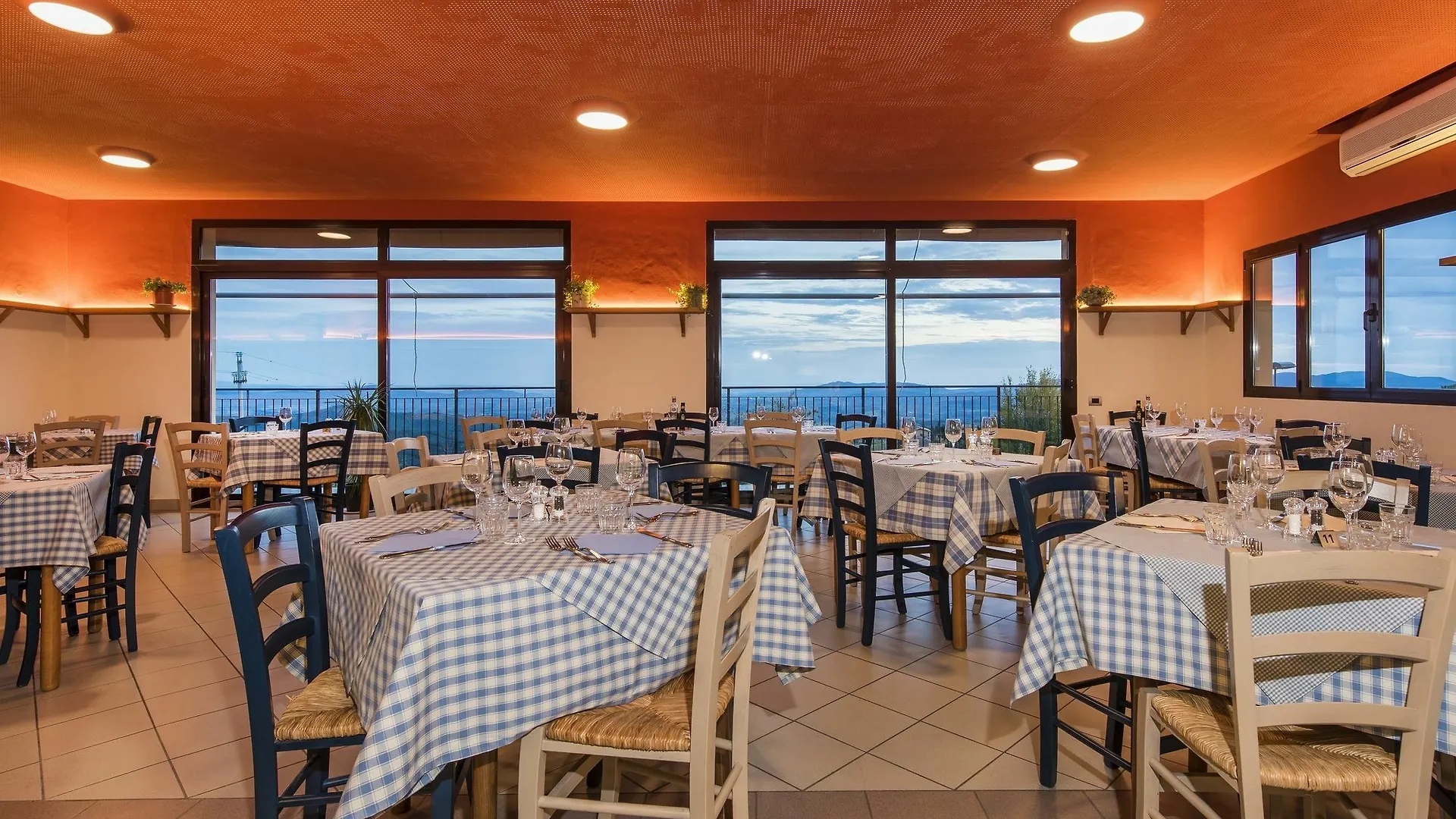 La Fattoria Di Tatti Bed & Breakfast 3*,
