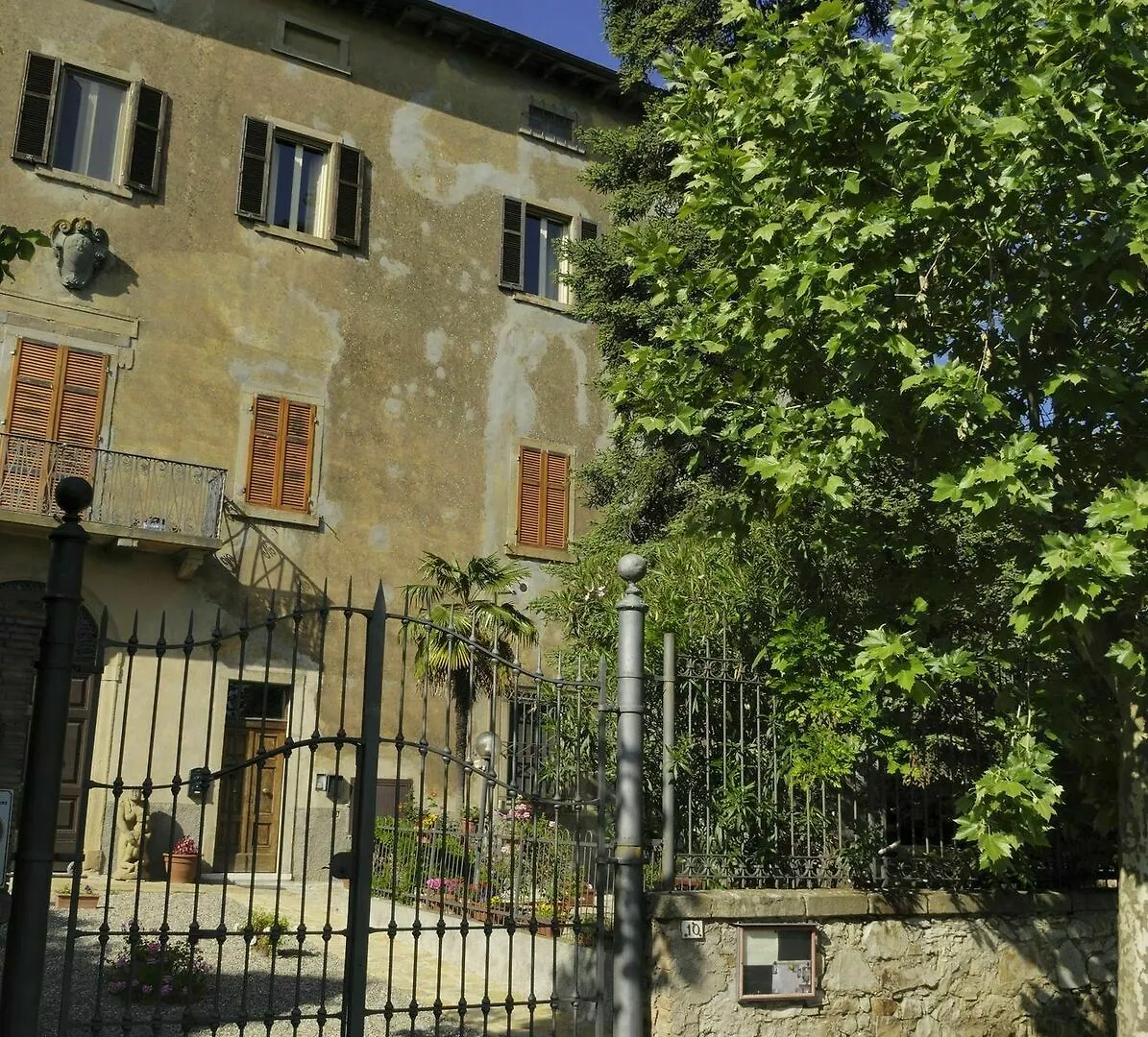 La Fattoria Di Tatti Bed & Breakfast 3*,  Italy