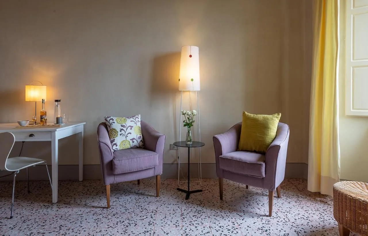 La Fattoria Di Tatti Bed & Breakfast 3*,